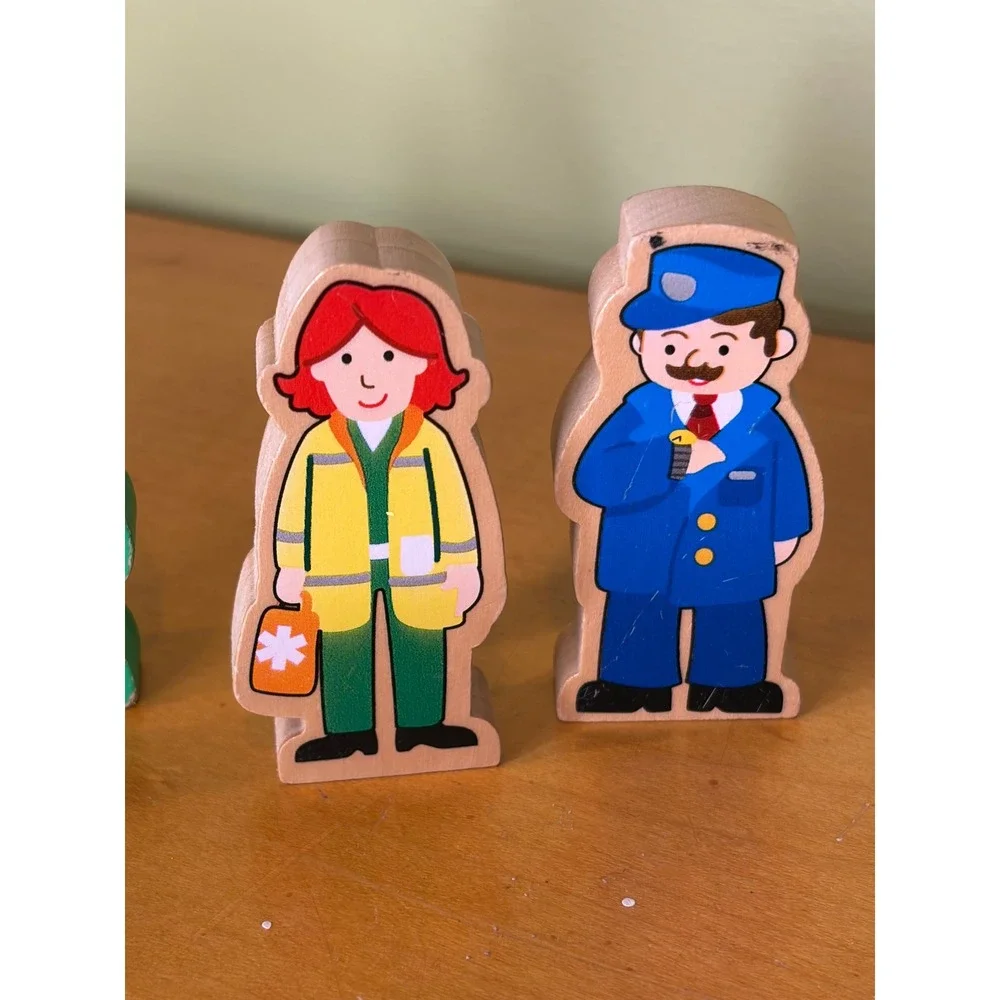 Wooden train table accessory ser Ambulance People Trees Road Signs 10 Piece Lot
